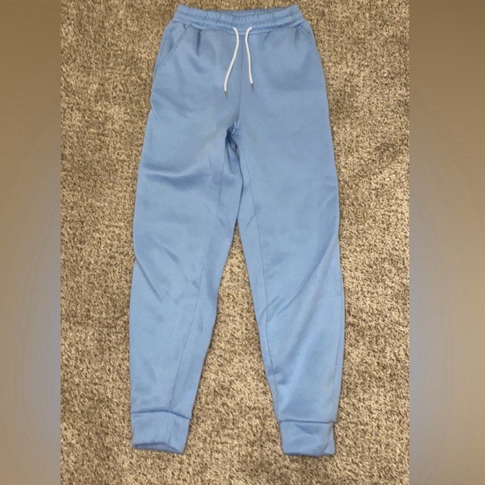baby blue sweatpants🩵